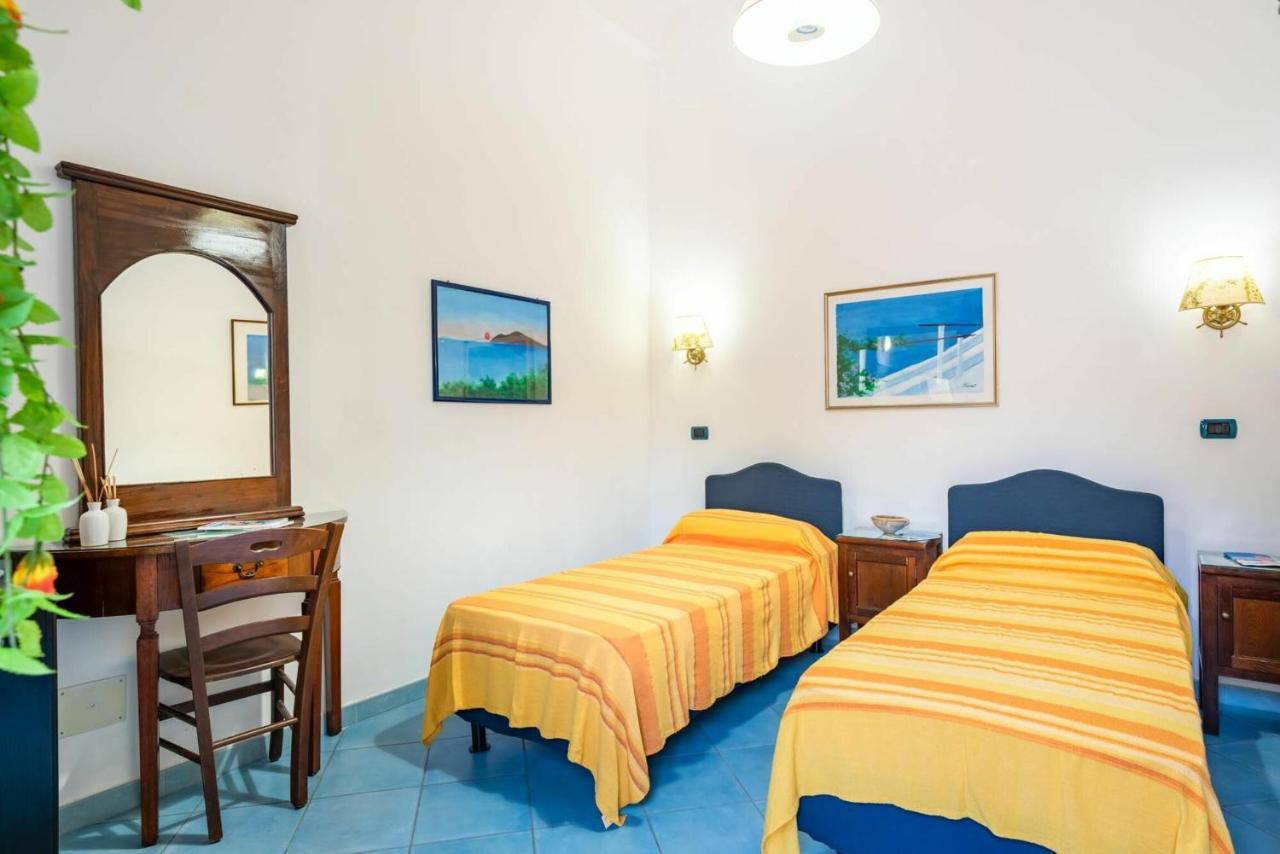 Casa Vacanza Artemis Lipari  Exterior foto